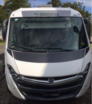 Przednia szyba Mobilvetta K-Yacht Tekno Line SKM05 do kamperu Mobilvetta K-Yacht